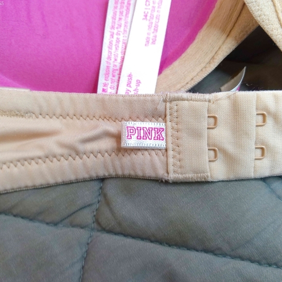 PINK VICTORIA'S SECERT BRA - Picture 5 of 8